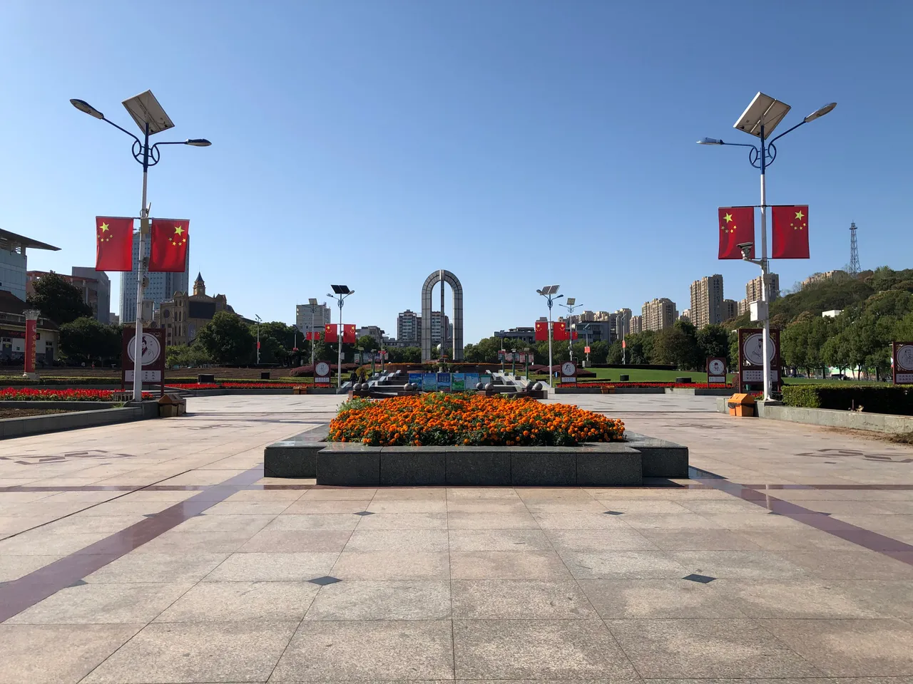 五一广场现场照片 3