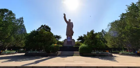 On-site photo 2 of Dong Fang Hong Square
