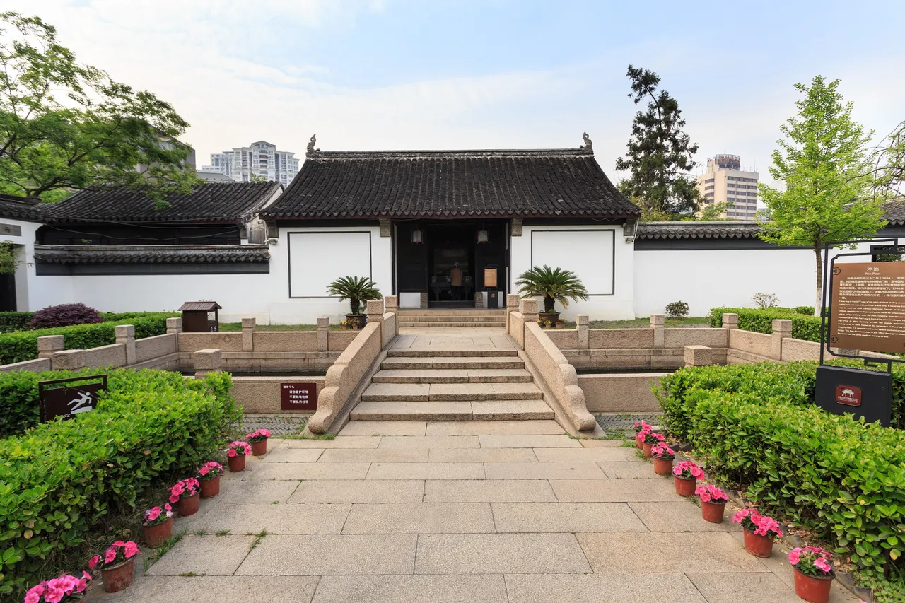On-site photo 12 of Dong Lin Shu Yuan
