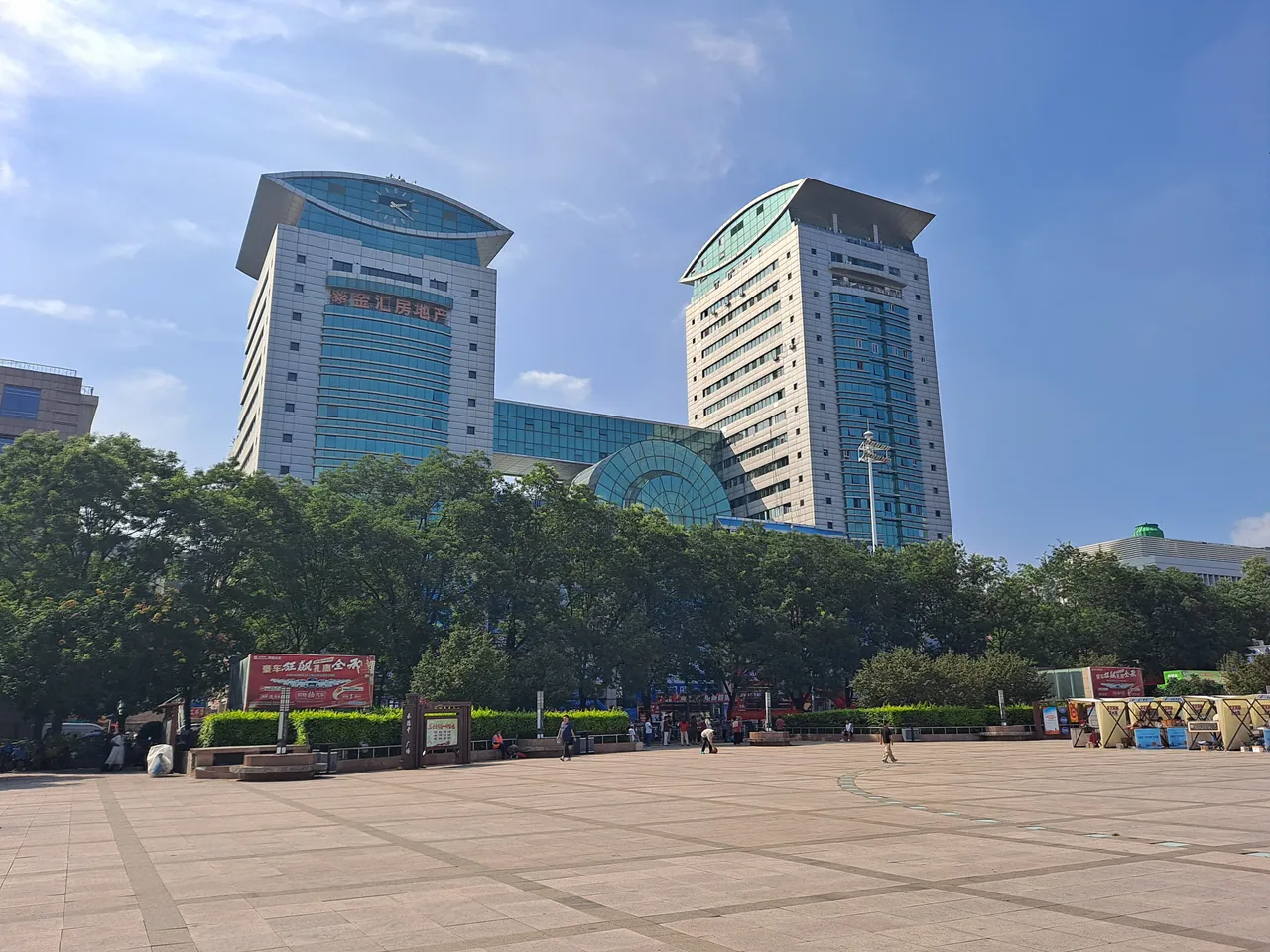 中心广场现场照片 2