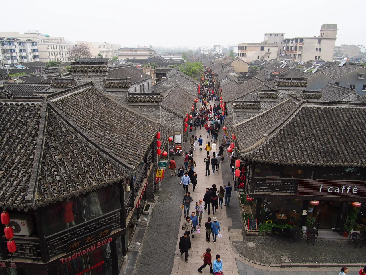 On-site photo 3 of Dong Guan Jie