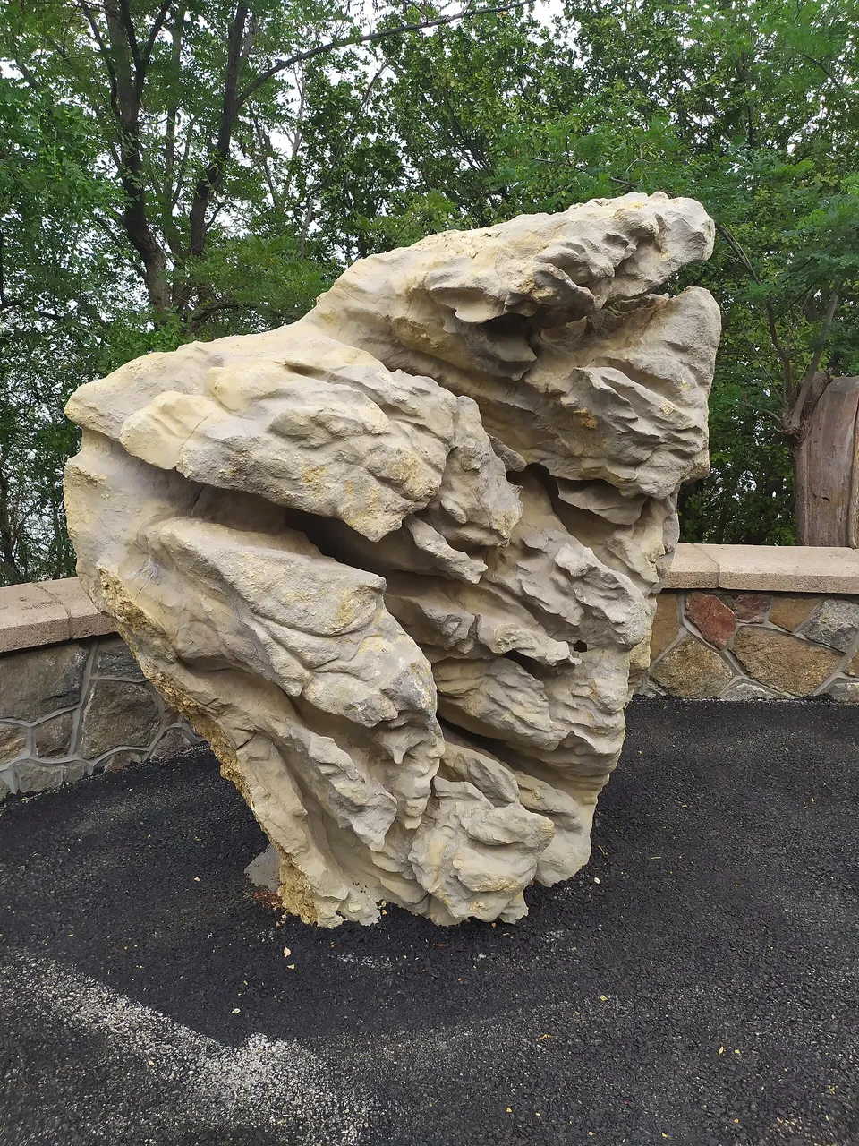 On-site photo 3 of Yan Tai Shan