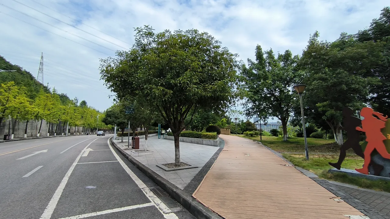 On-site photo 4 of Zhang Zhou Bin Jiang Park